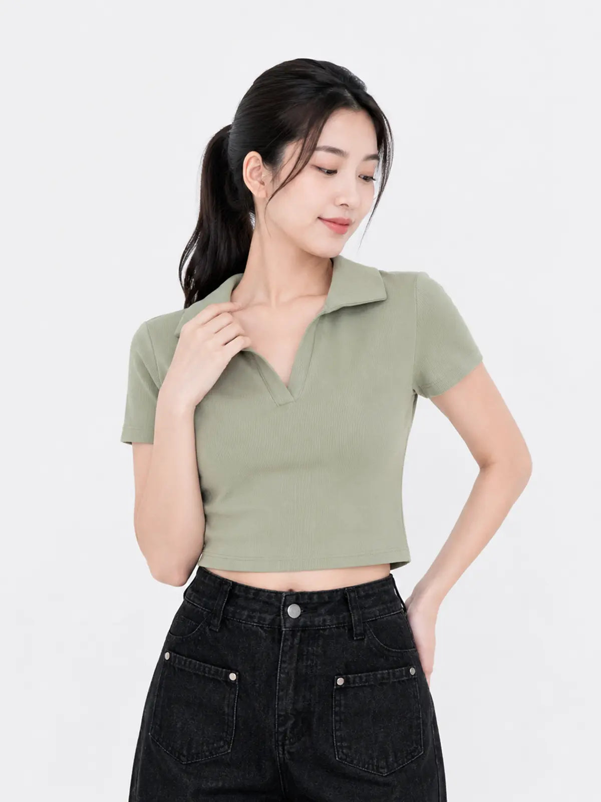 Áo Polo Nữ Croptop Vải Rib Cổ Bổ Trụ LFNUAP02